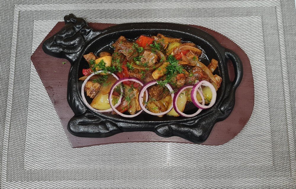 Жаровня с говядиной и овощами