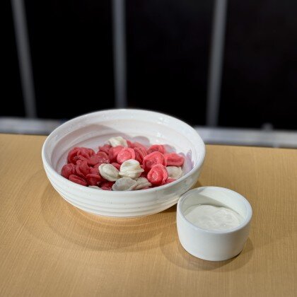 Мини-пельмешки со сметаной