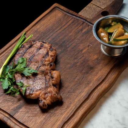 Стейк Нью-Йорк сухого вызревания