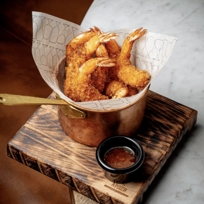 Тигровые креветки фри с имбирным соусом