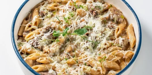 Пенне с говяжьими щёчками