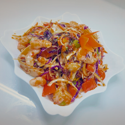 13. Салат из морепродуктов Ям Тхале