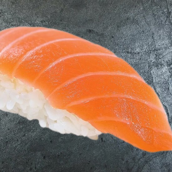 Суши с Лососем