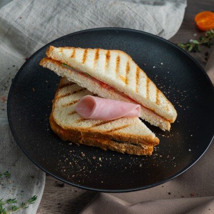 Сэндвич с ветчиной