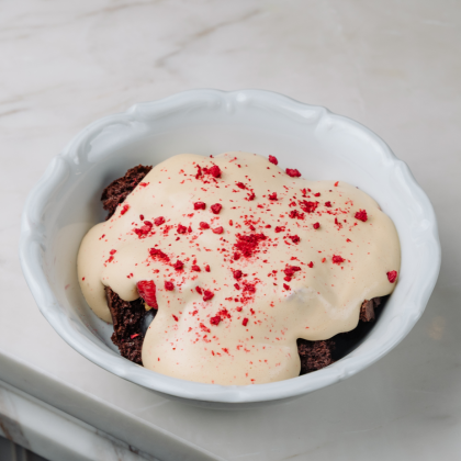 Сметанник с сезонными ягодами