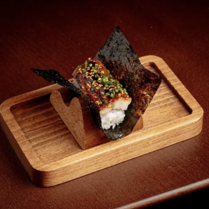 Угорь, огурец