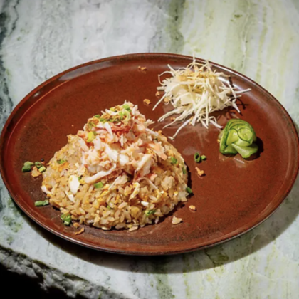 Жареный рис с крабом