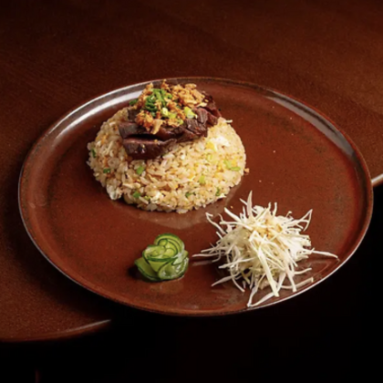 Жареный рис с говядиной