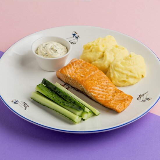 Лосось с картофельным пюре