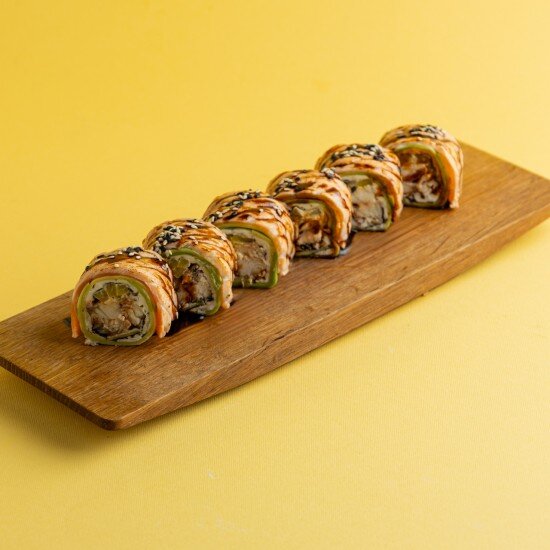 Ролл авокадо King с лососем и угрем