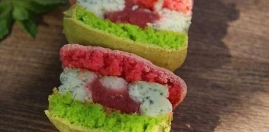 Макарон Клубничный мохито