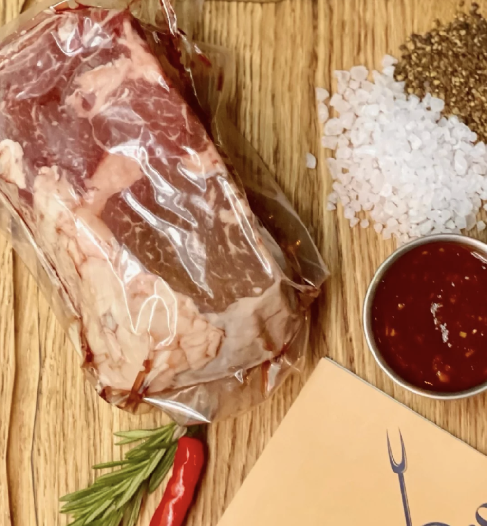 Большой стейк Рибай BBQ