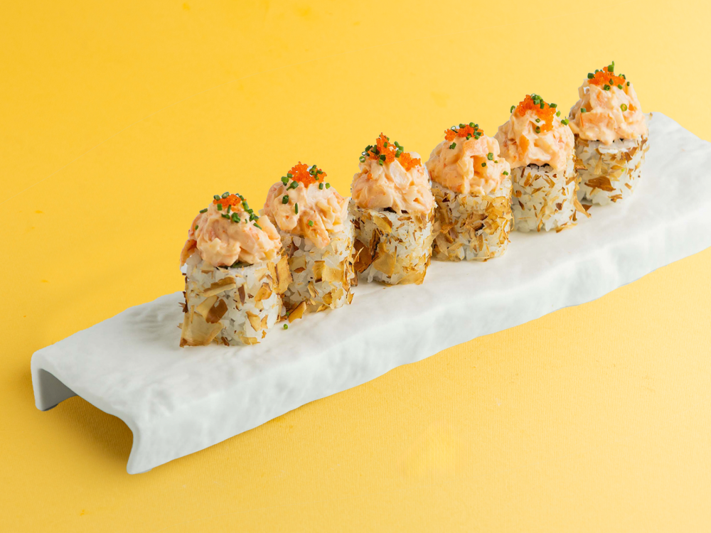 Ролл бонито со спайси креветкой