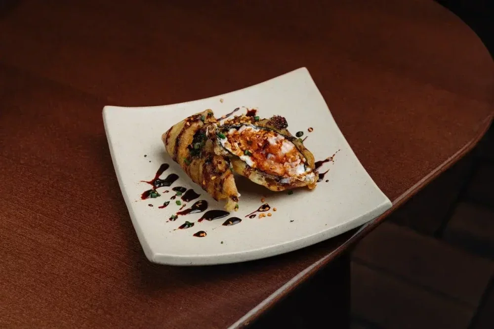 Хрустящий лосось, крем чиз