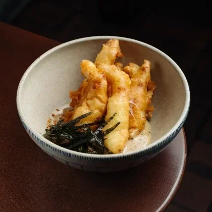 Хрустящие креветки, трюфельный соус