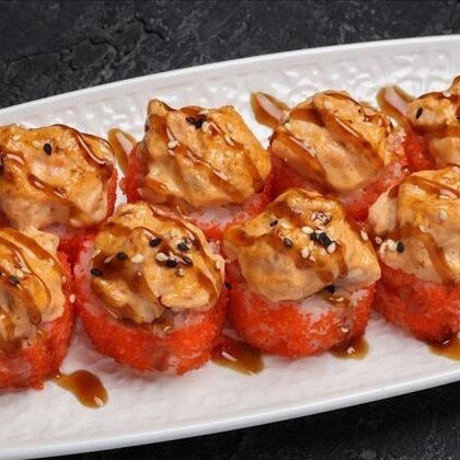 Запеченный ролл с лососем