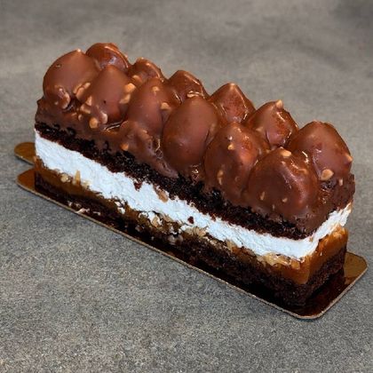 Пирожное Сникерс
