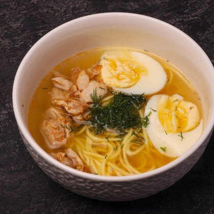 Куриный суп с лапшой