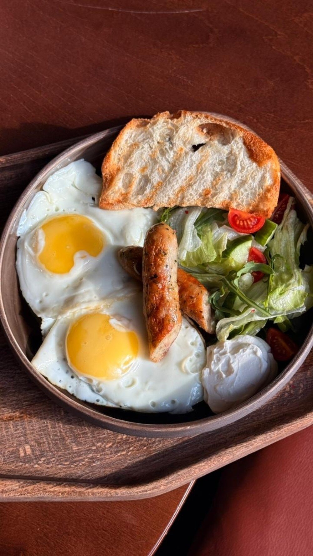 Завтрак с колбасками
