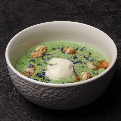 Крем-суп из шпината с креветками