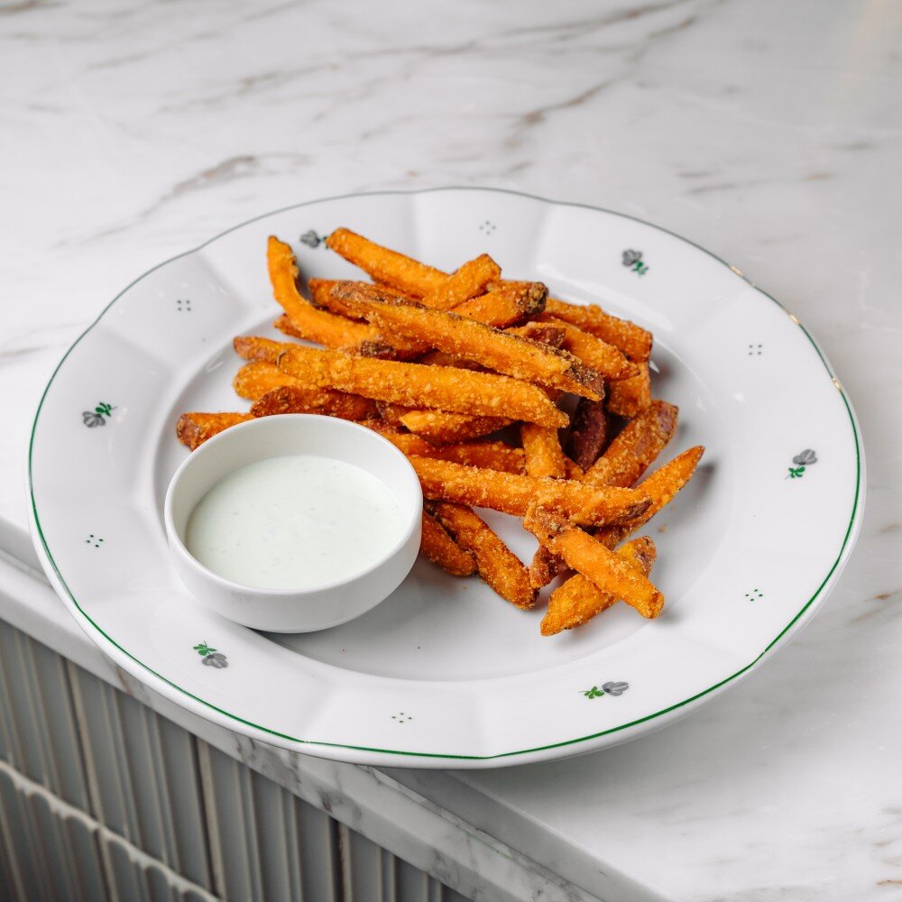 Батат фри с сырным соусом