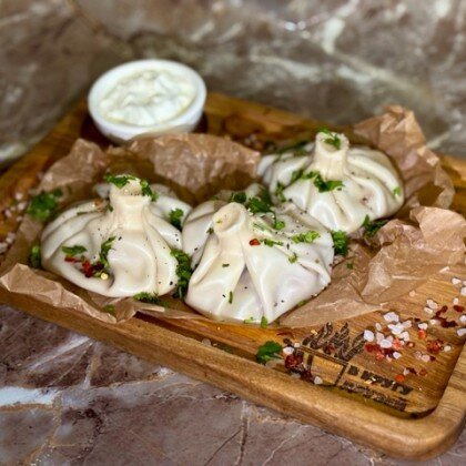 Хинкали с сыром и кинзой