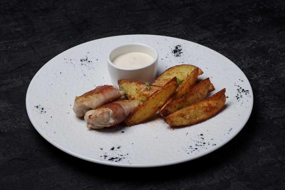 Медальоны c беконом и картофелем "Айдахо"