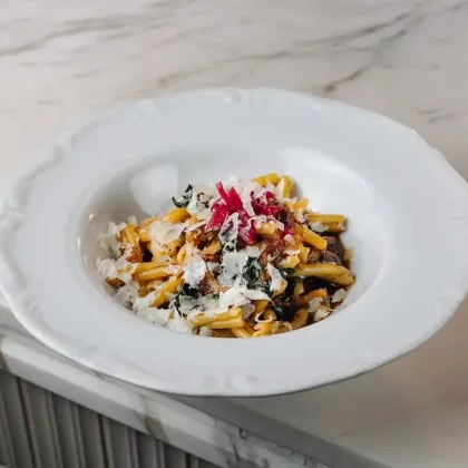 Казаречче с томленой говядиной