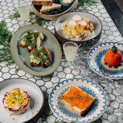 Новогодний стол на 4 персоны