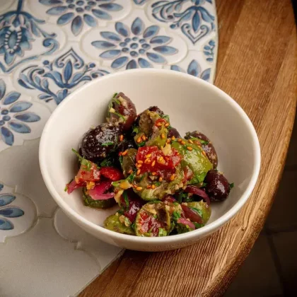 Закуска из оливок