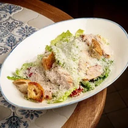 Цезарь с цыпленком гриль