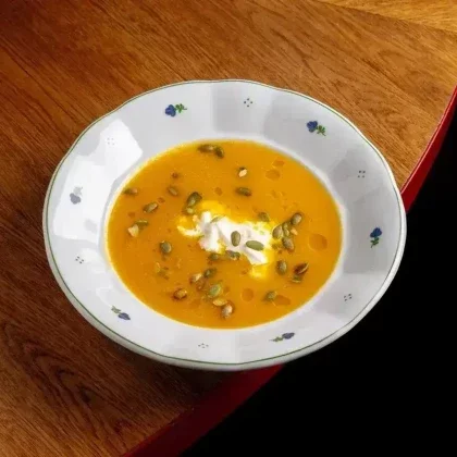 Тыквенный крем суп со страчателлой