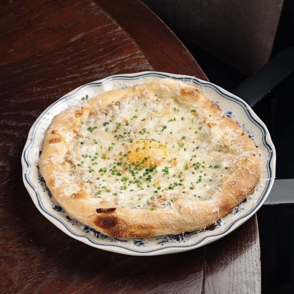 Хачапури с сыром и трюфелем