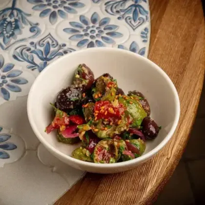 Закуска из оливок