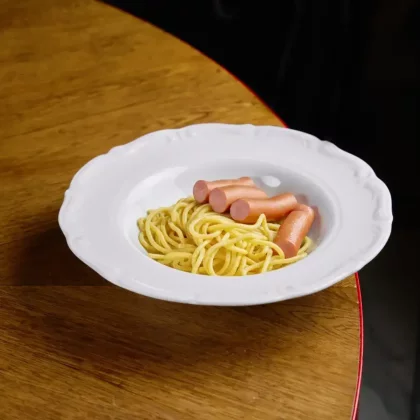 Спагетти аль буро с венскими сосисками