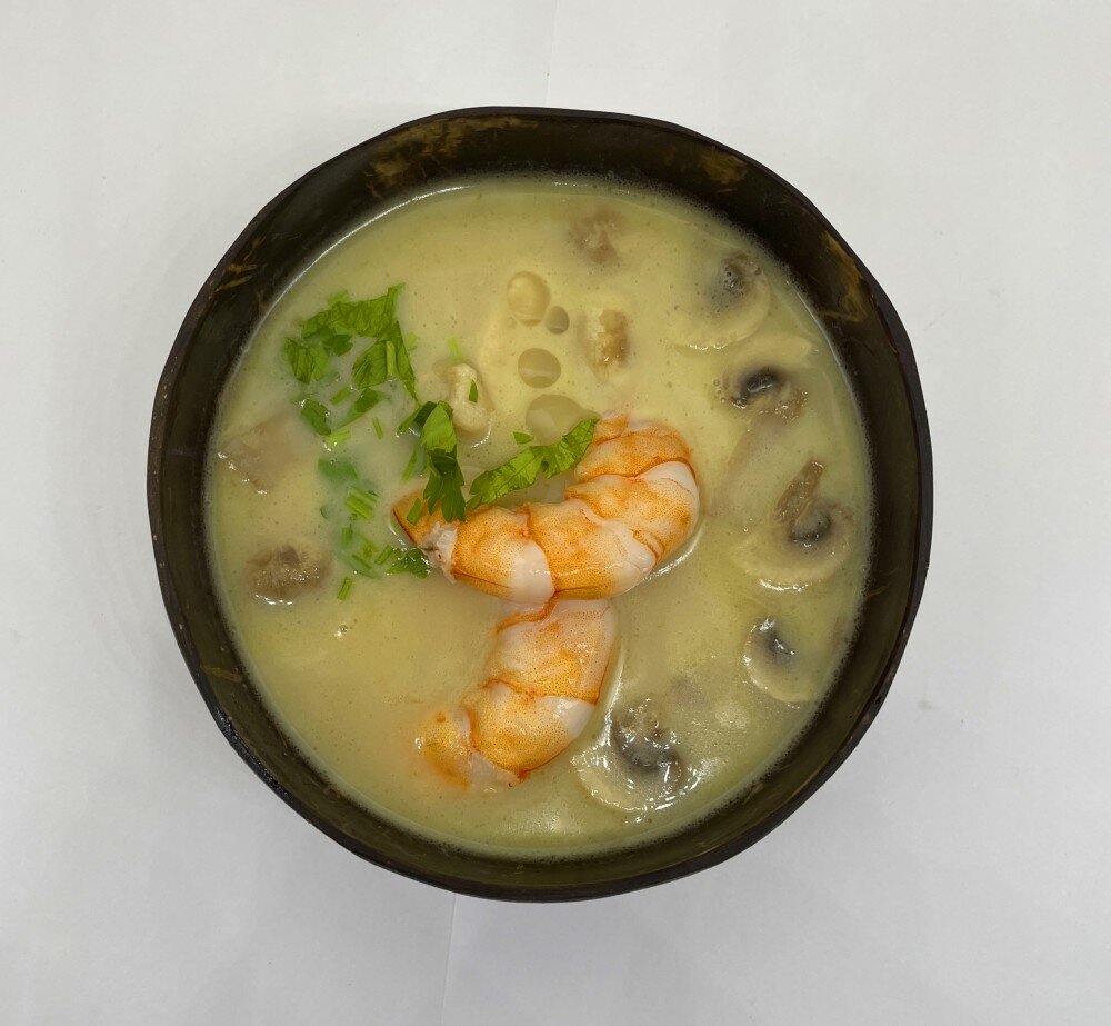 Том кха с курицей и креветкой
