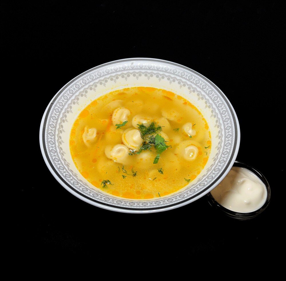 Мини-пельмени из говядины с бульоном