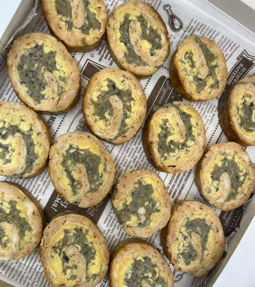 Рулет куриный с грибами