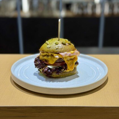 Зомби-бургер с тыквенной булочкой