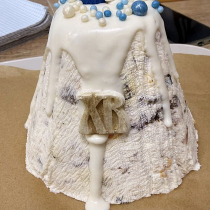 Паска классическая с изюмом, курагой и орехами