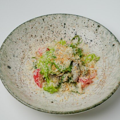 Теплый салат с телятиной и вешенками