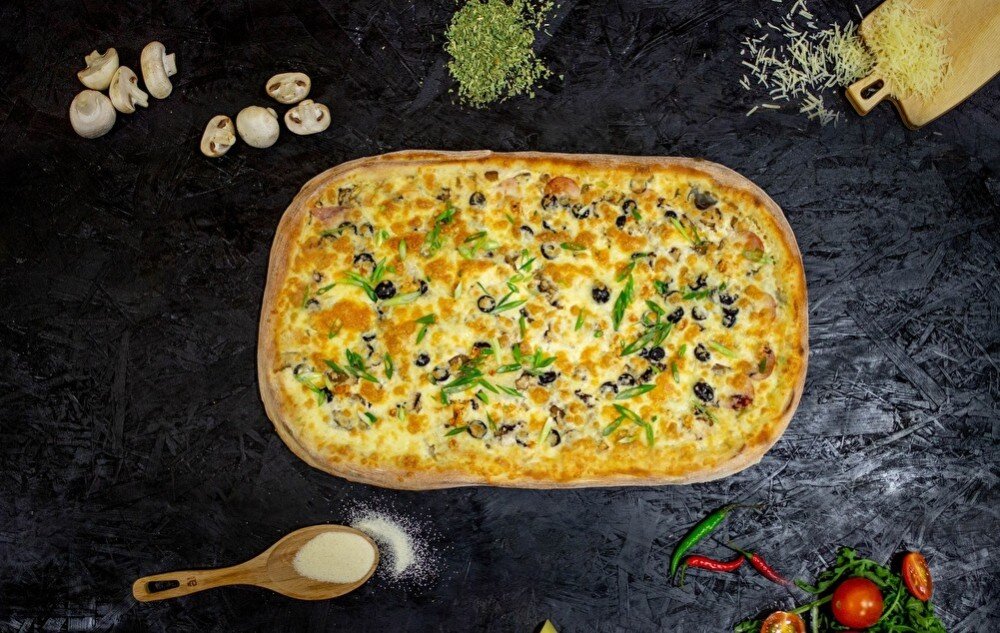 Жюльен полметра