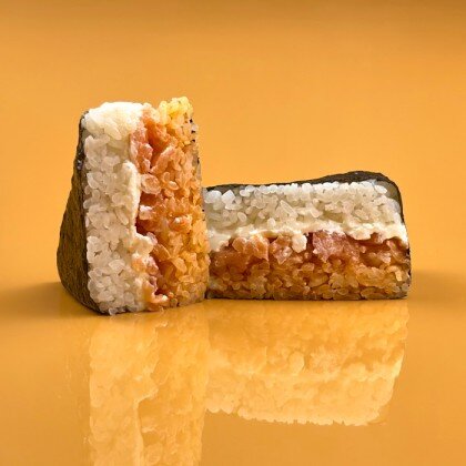 Онигири с Лососем