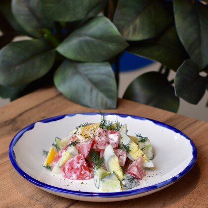 Овощной салат с яйцом