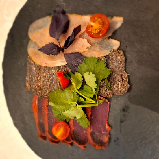 Ассорти кавказских деликатесов