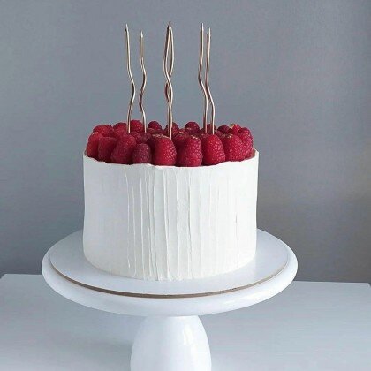 Торт праздничный ягодный