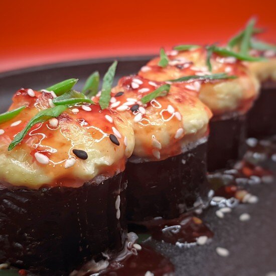 Теплый ролл "Фудзи Флейм""