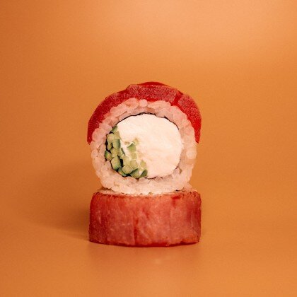 Магуро с опаленным тунцом