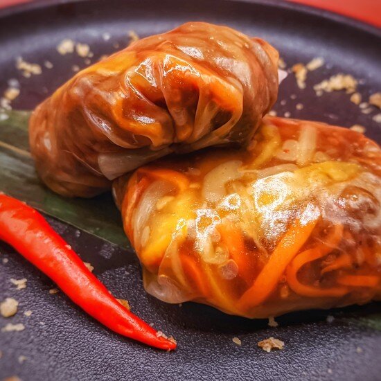 Спринг - ролл со свининой и овощами