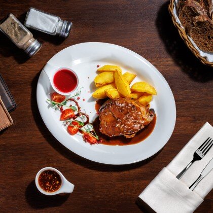 ЗАПЕЧЁННАЯ СВИНАЯ ШЕЯ С КАРТОФЕЛЕМ